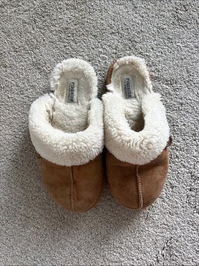 Fireside Women's Tan Suede Slippers with Cream Sherpa Lining